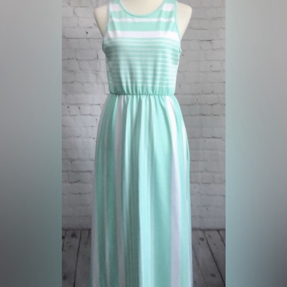 Maxi dress~ long mint green & white stripe sleeveless,pocketed maxi dress 🎉SALE - Picture 3 of 9